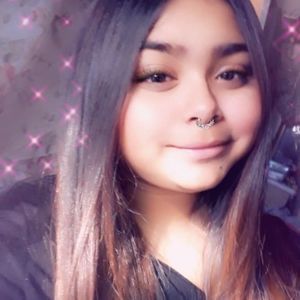 Meet your Posher, Iris